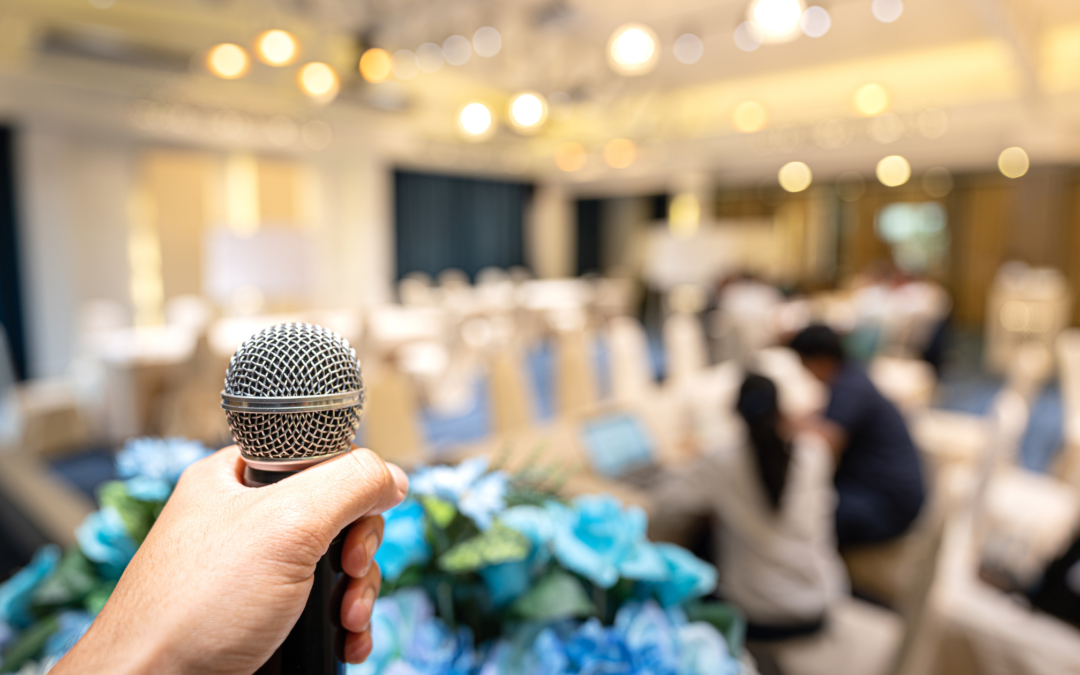 How to succeed in public speaking